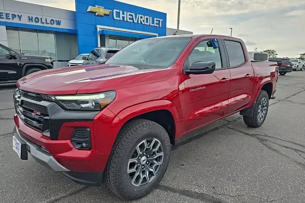 2026 Chevrolet Colorado Z71 photo 1