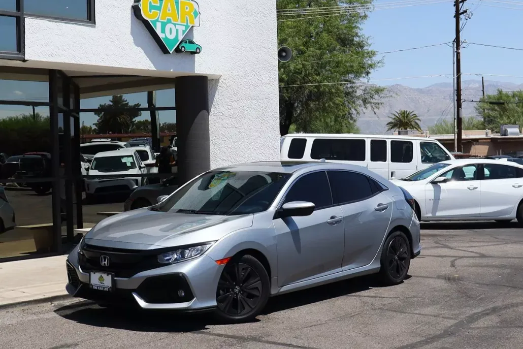 2019 Honda Civic Hatchback EX photo 1