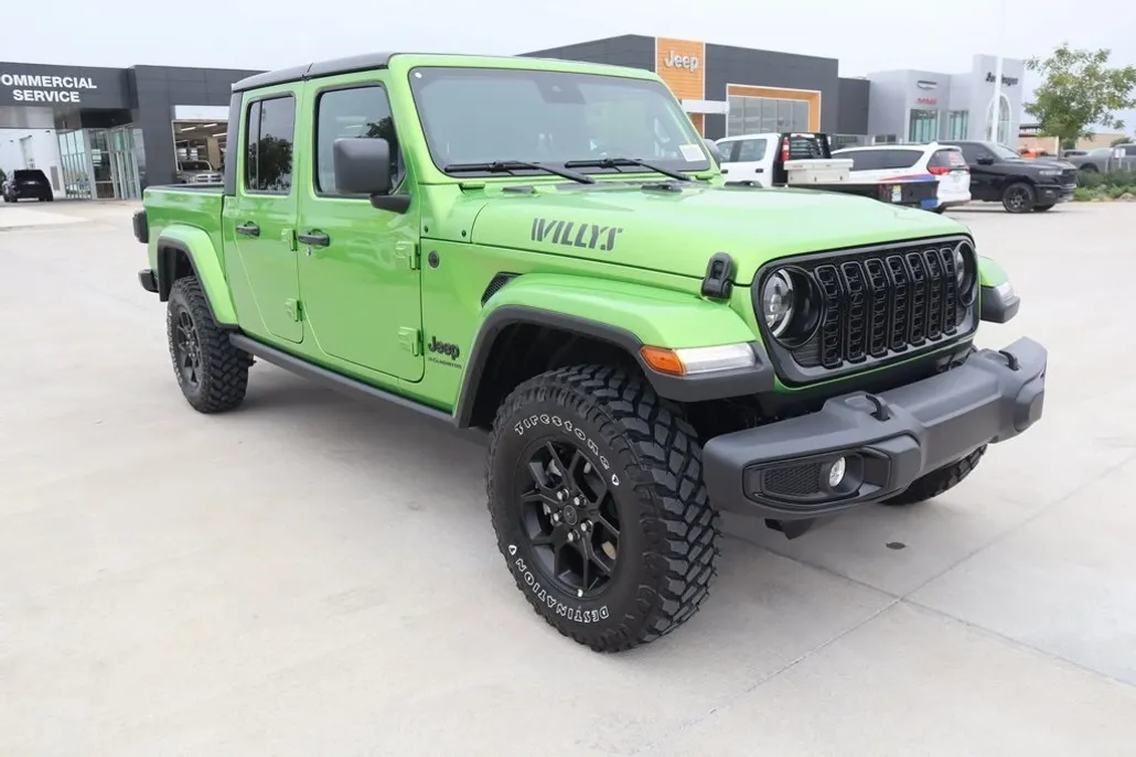 2025 Jeep Gladiator Willys photo 1