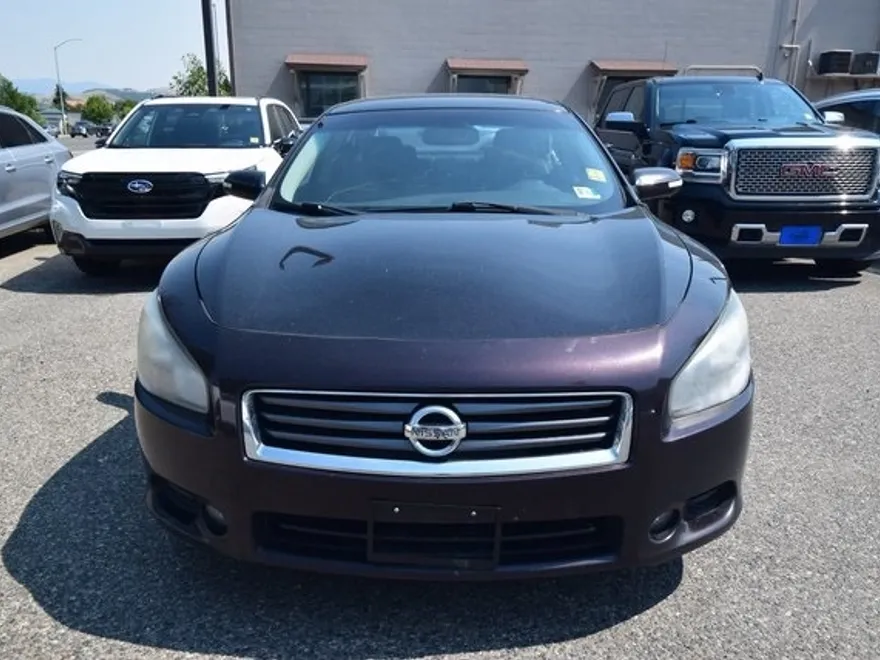 2014 Nissan Maxima SV photo 1