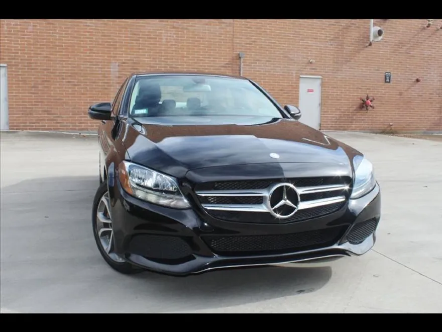 2016 Mercedes Benz C 300 4MATIC Sedan photo 1