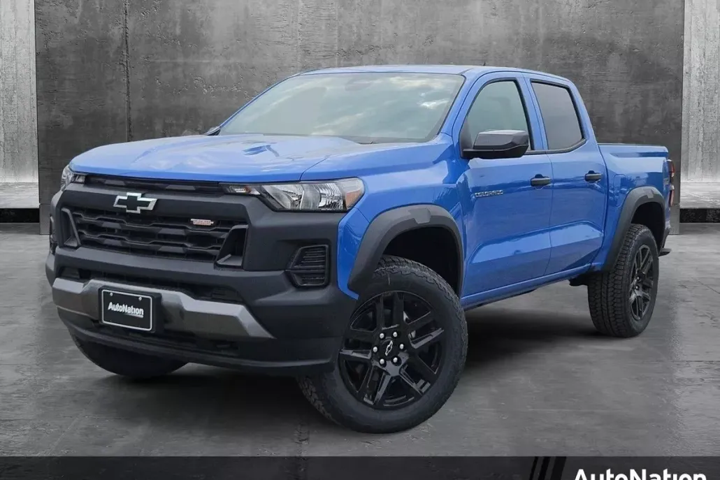 2025 Chevrolet Colorado Trail Boss photo 1