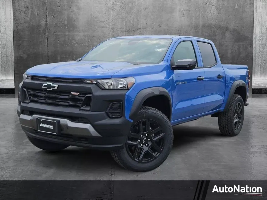 2025 Chevrolet Colorado Trail Boss photo 1