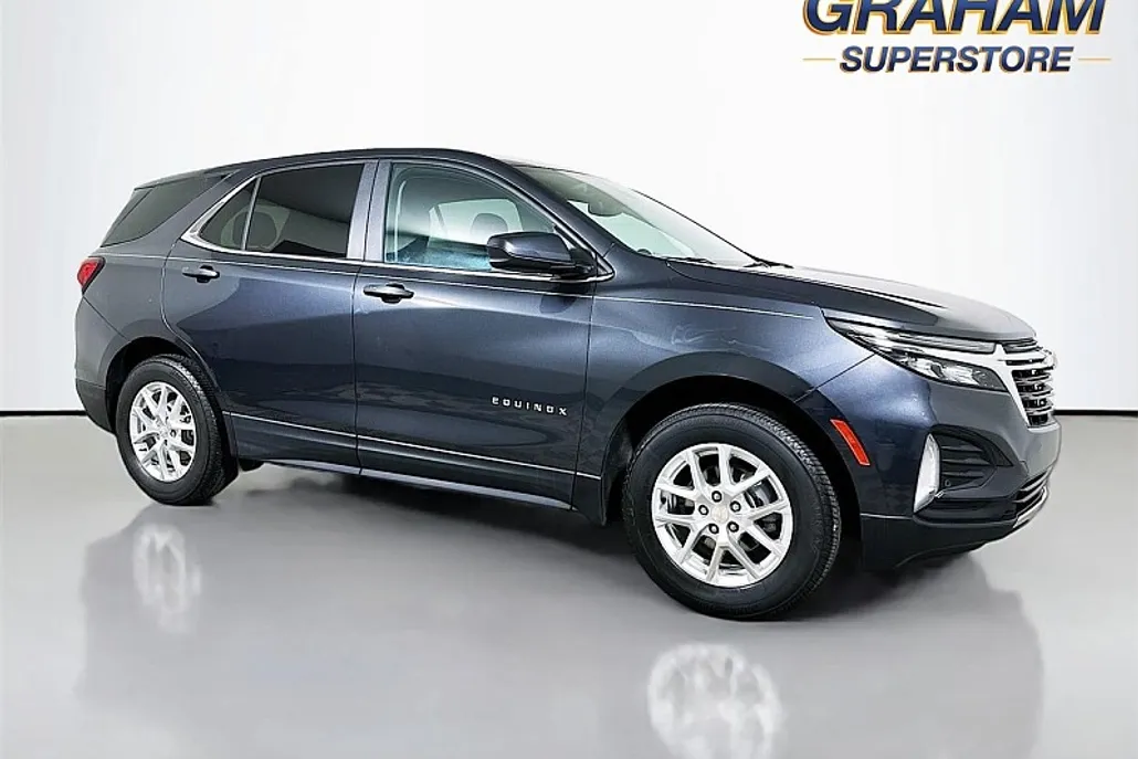 2023 Chevrolet Equinox LT photo 1