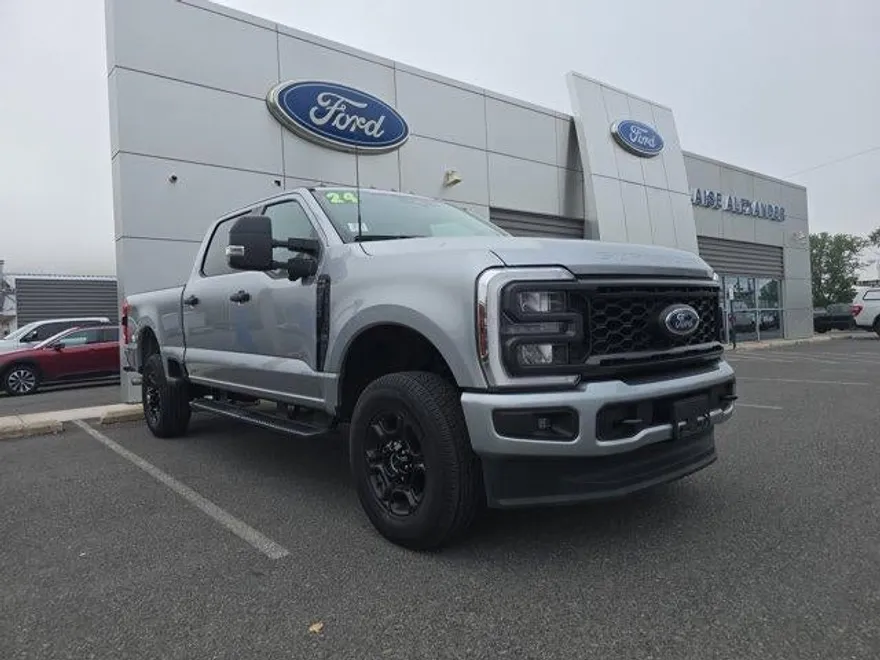 2024 Ford F-350 XL photo 1