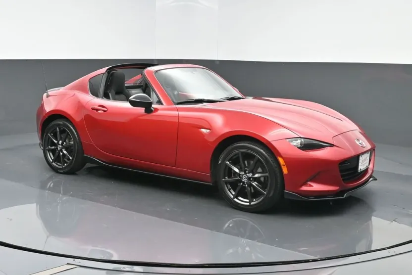 2017 Mazda MX-5 Miata Miata RF photo 1