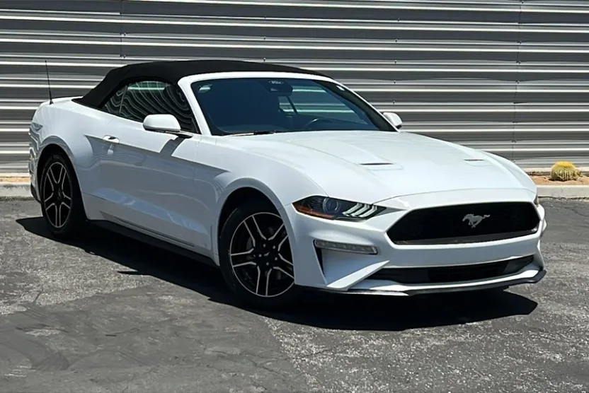 2023 Ford Mustang EcoBoost Premium photo 1