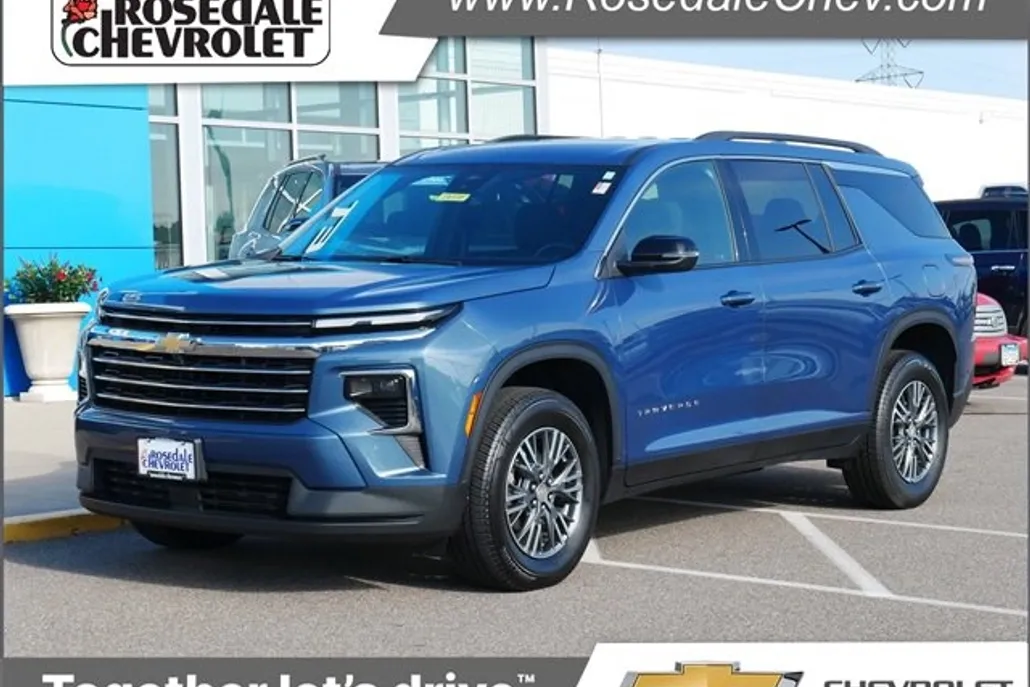 2025 Chevrolet Traverse photo 1