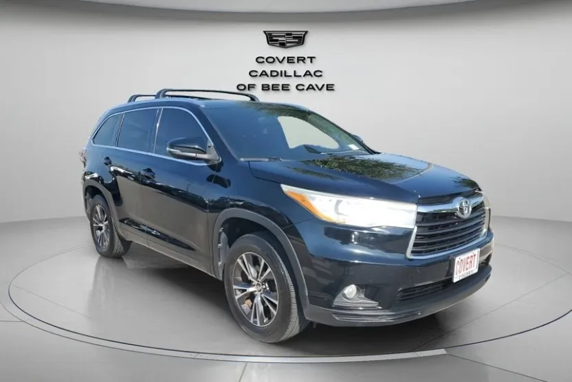 2016 Toyota Highlander XLE photo 1