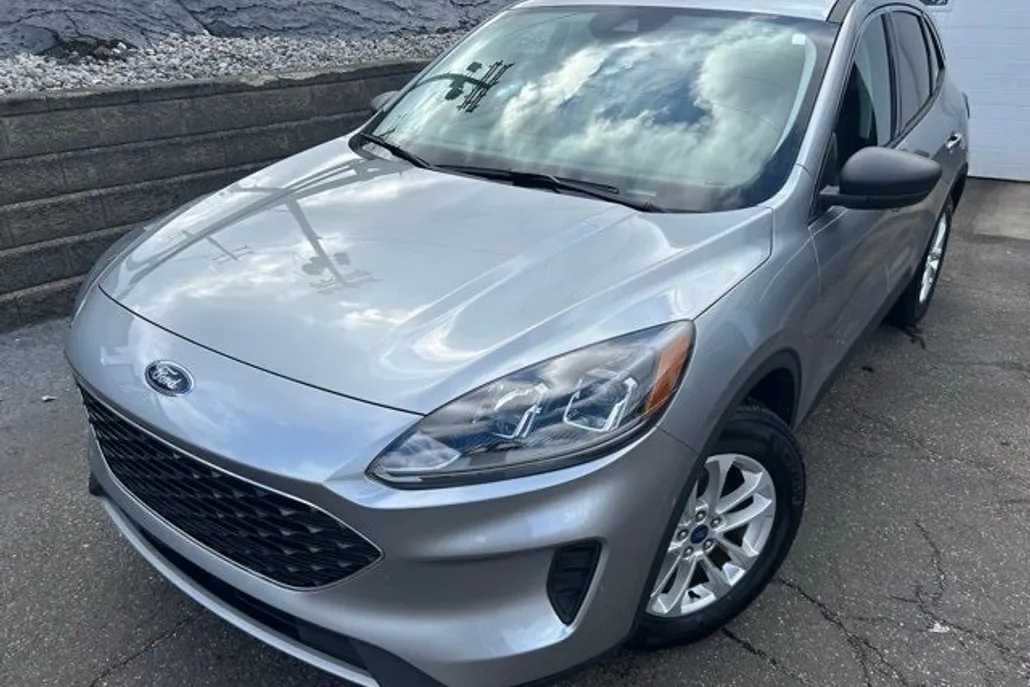 2022 Ford Escape SE photo 1