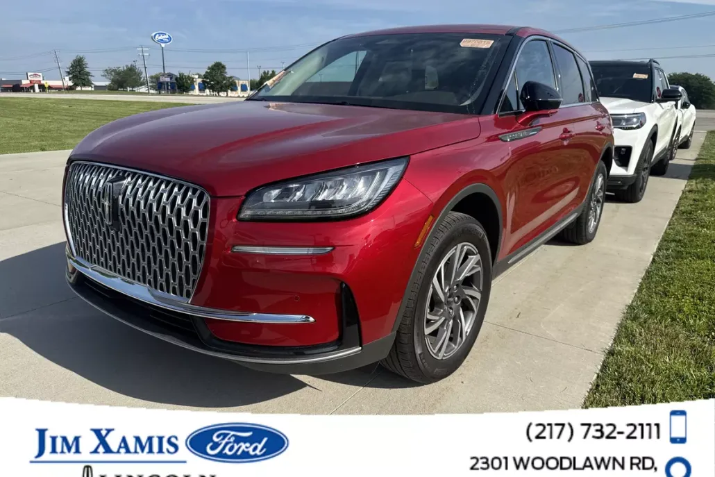 2023 Lincoln Corsair Standard photo 1