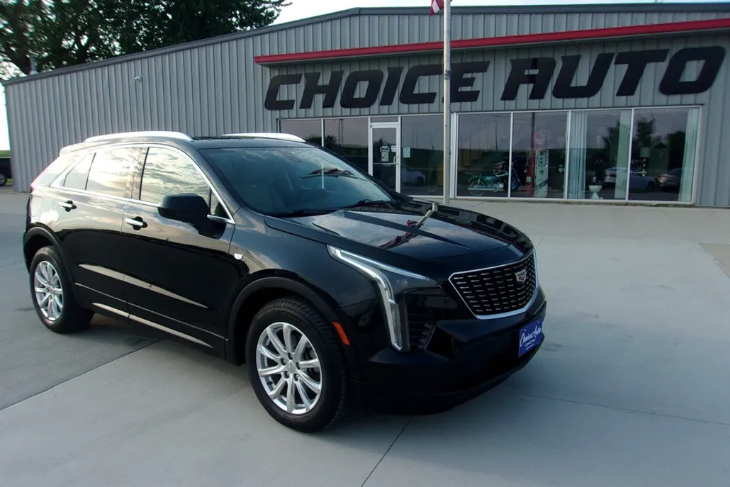 2019 Cadillac XT4 Luxury photo 1
