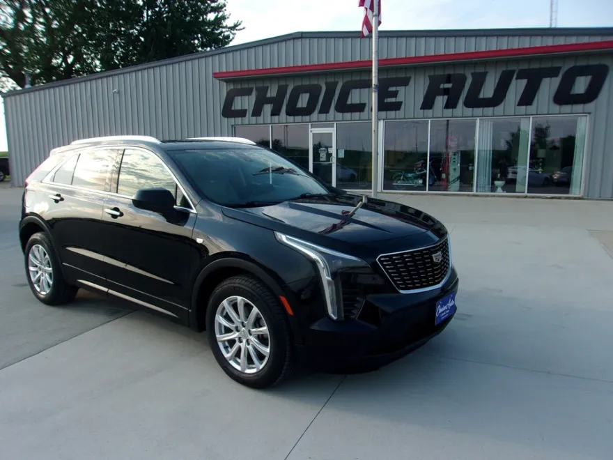 2019 Cadillac XT4 Luxury photo 1