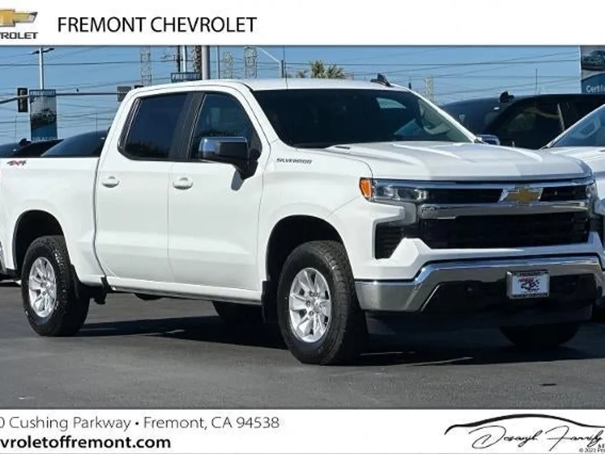 2025 Chevrolet Silverado 1500 LT photo 1