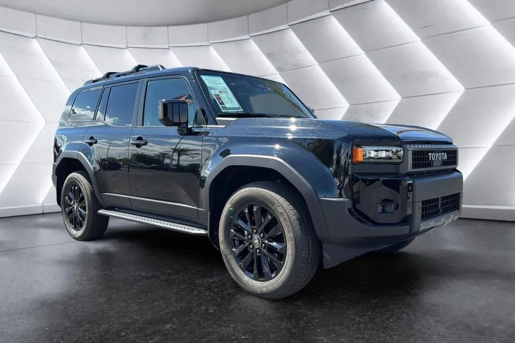 2025 Toyota Land Cruiser Base photo 1