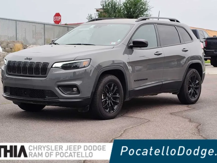 2023 Jeep Cherokee Altitude Lux photo 1