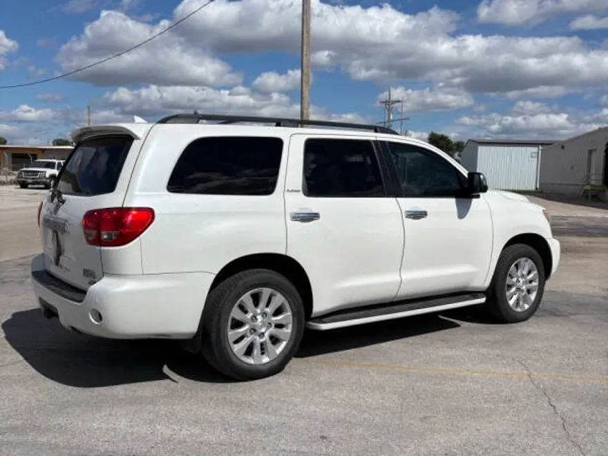 2011 Toyota Sequoia Platinum photo 1