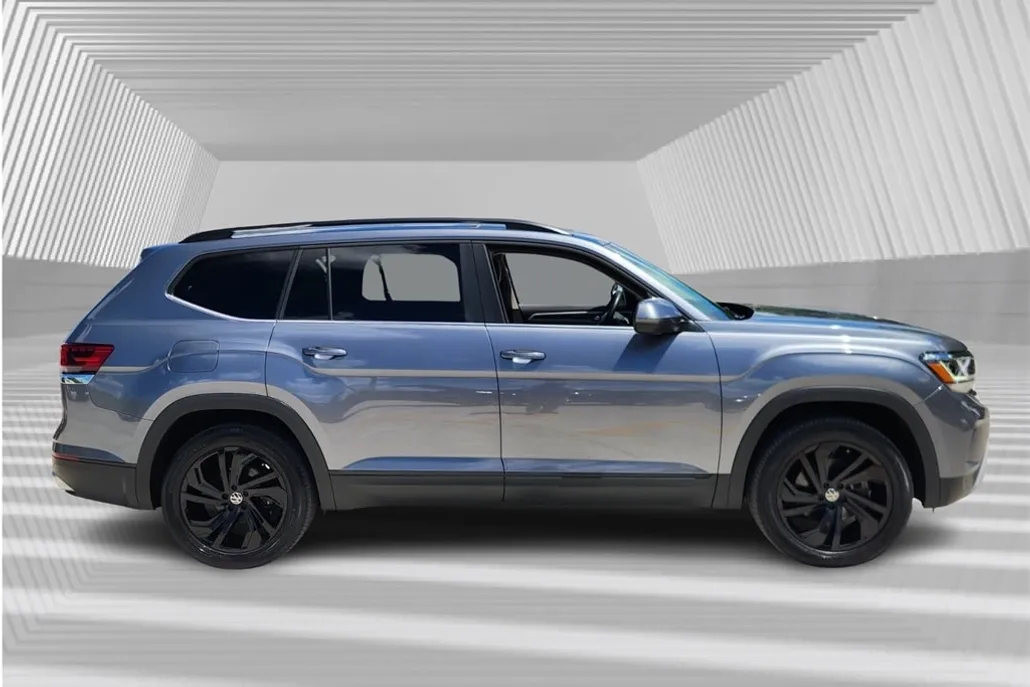 2022 Volkswagen Atlas SE Technology photo 1