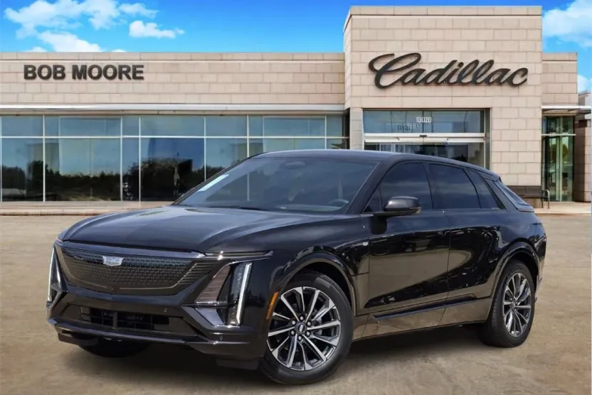 2025 Cadillac Lyriq Sport photo 1
