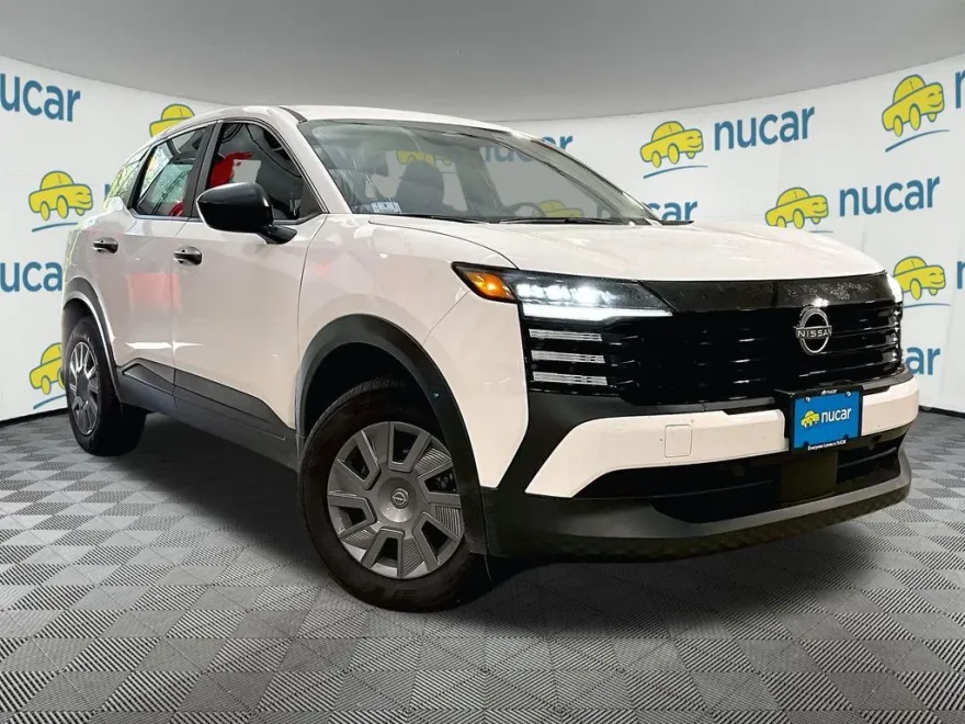 2025 Nissan Kicks S photo 1