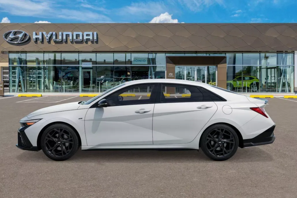 2025 Hyundai Elantra N Line photo 1