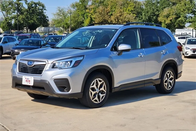 2020 Subaru Forester Premium photo 1