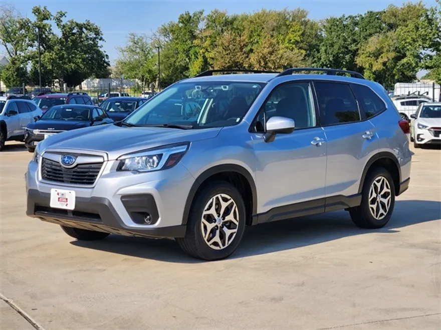 2020 Subaru Forester Premium photo 1
