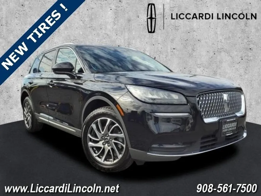 2021 Lincoln Corsair Standard photo 1