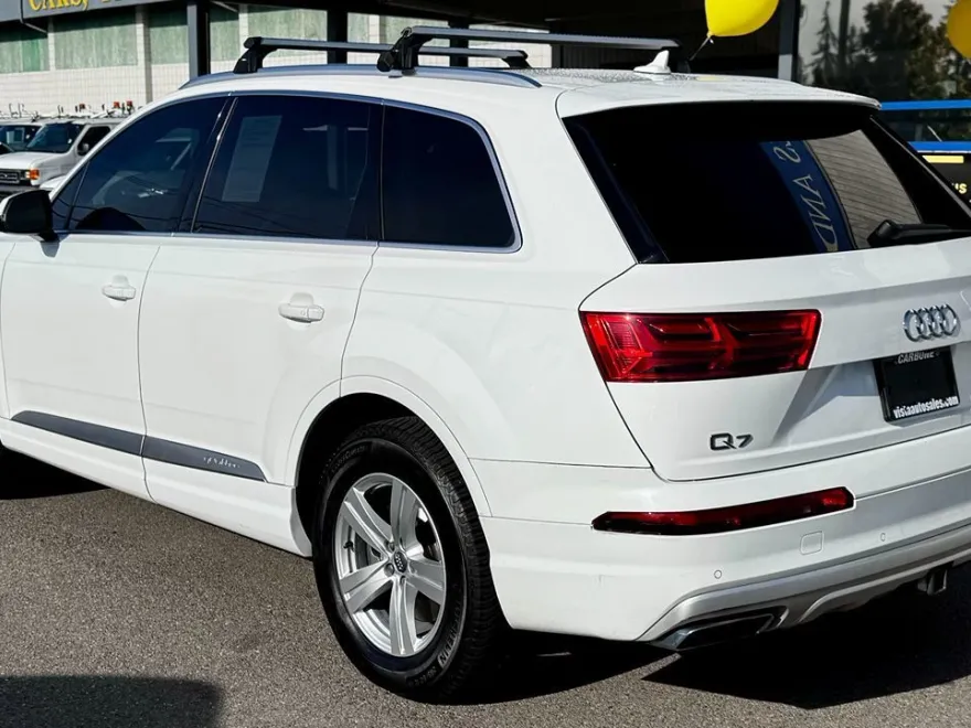 2018 Audi Q7 Premium Plus photo 1