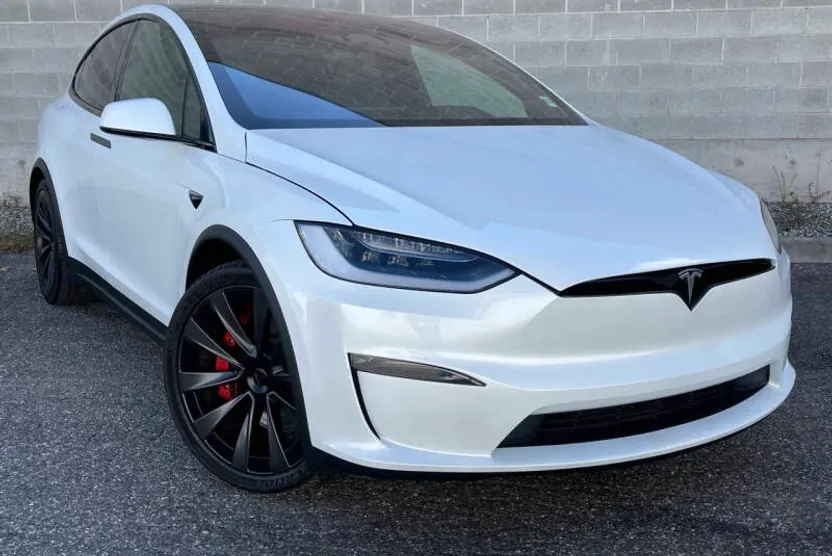 2023 Tesla Model X Plaid photo 1
