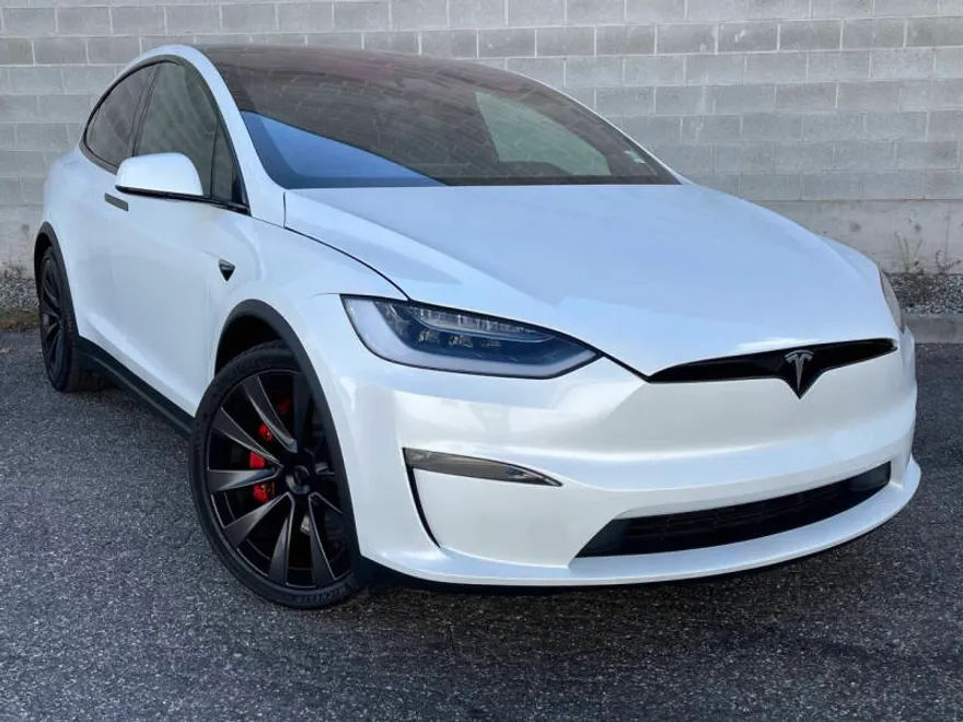 2023 Tesla Model X Plaid photo 1