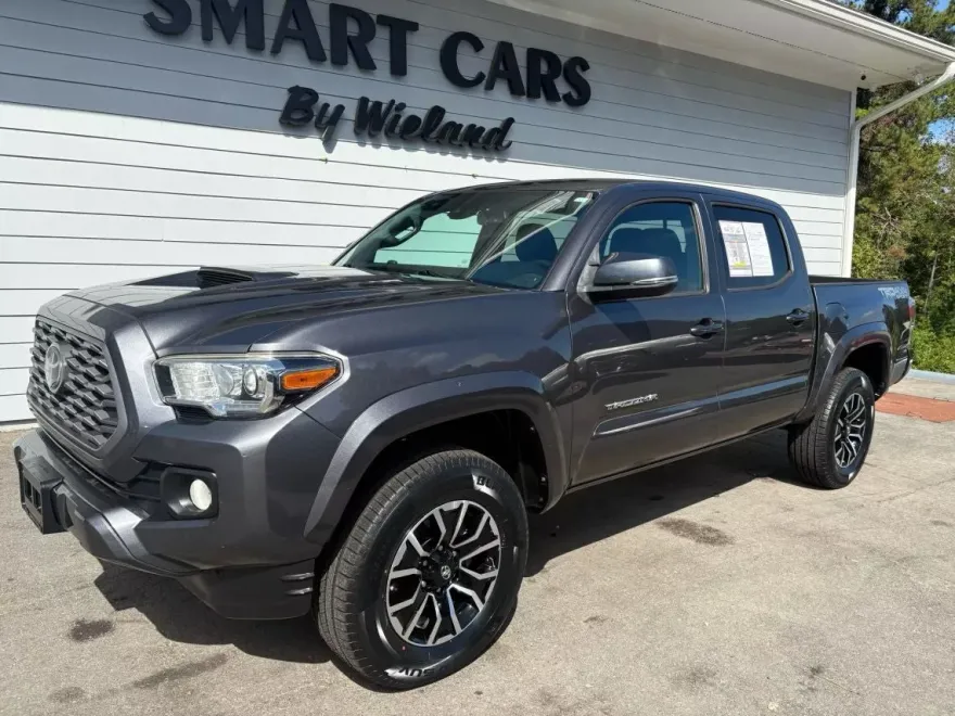 2020 Toyota Tacoma Double Cab TRD Off-Road photo 1