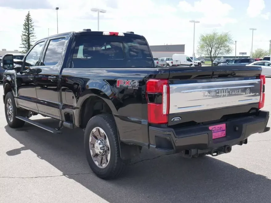 2024 Ford F-250 photo 1