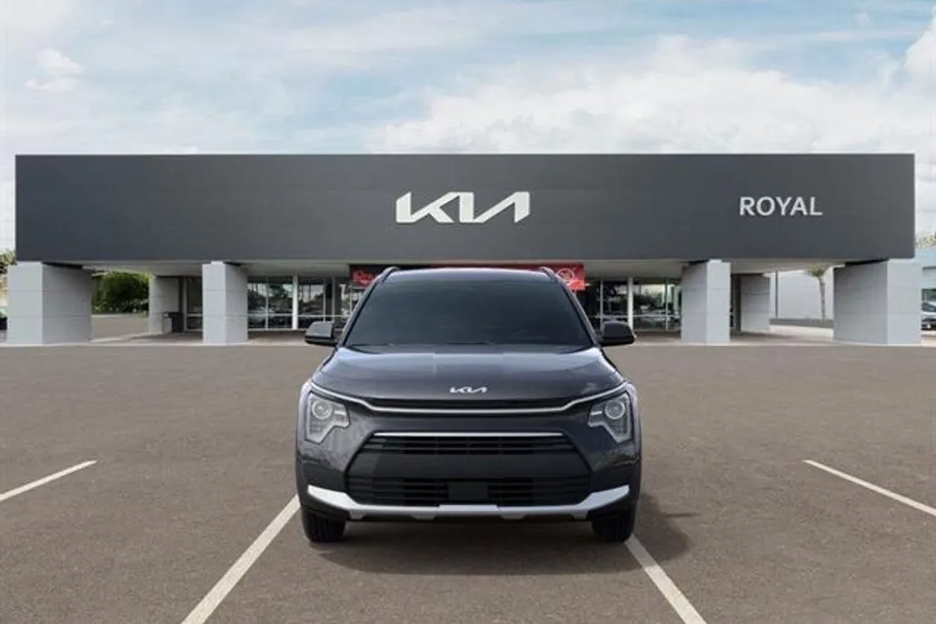 2025 Kia Niro EX photo 1