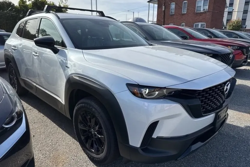 2025 Mazda CX-50 Premium photo 1