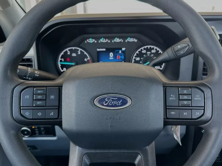 2024 Ford F-550 photo 16