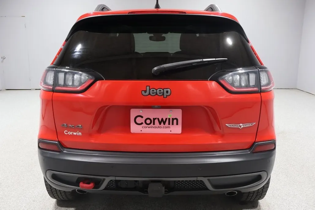 2019 Jeep Cherokee Trailhawk photo 1