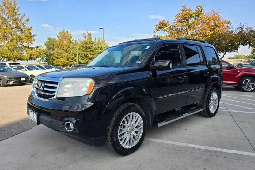 2014 Honda Pilot Touring photo 1
