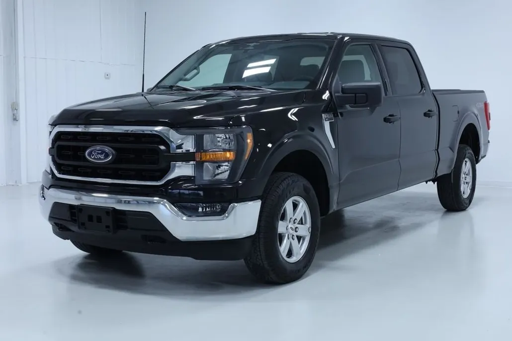 2023 Ford F-150 XLT photo 1