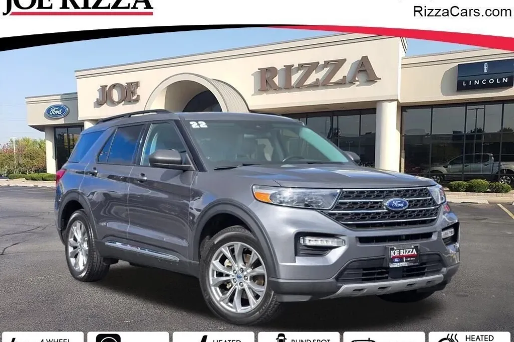 2022 Ford Explorer XLT photo 1
