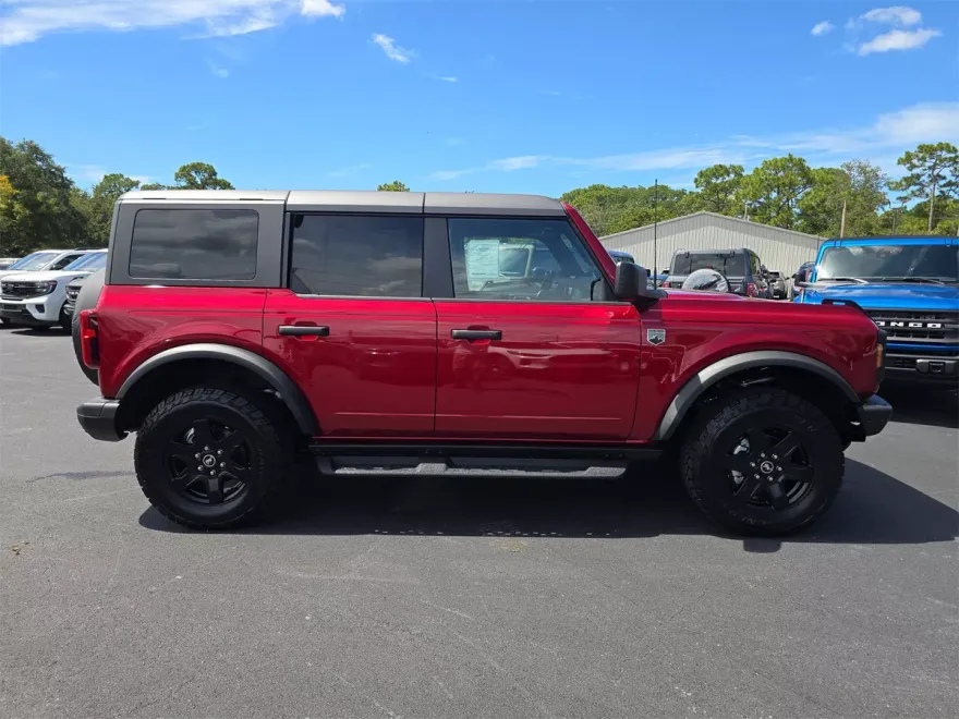 2025 Ford Bronco Big Bend photo 1