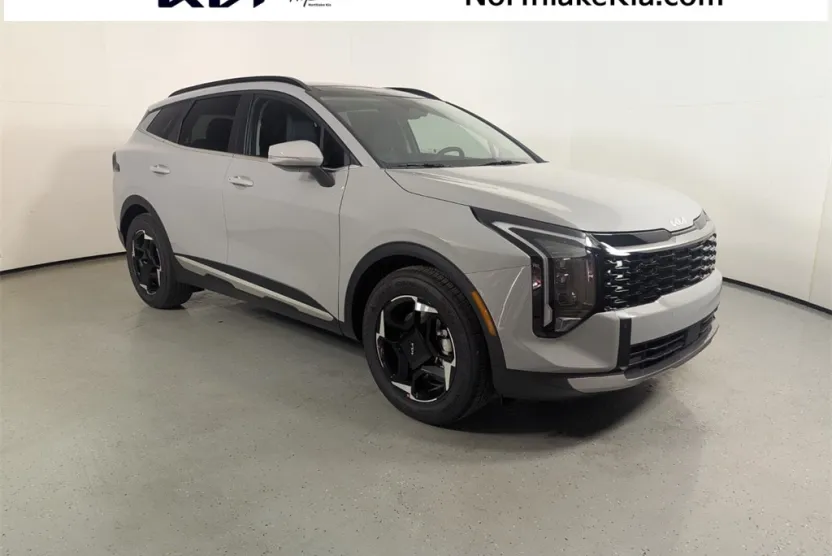 2026 Kia Sportage EX photo 1