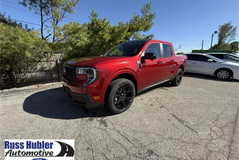 2025 Ford Maverick Lariat photo 1