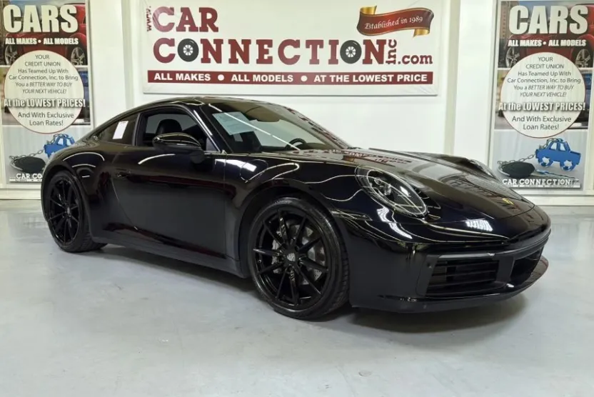 2021 Porsche 911 Coupe photo 1