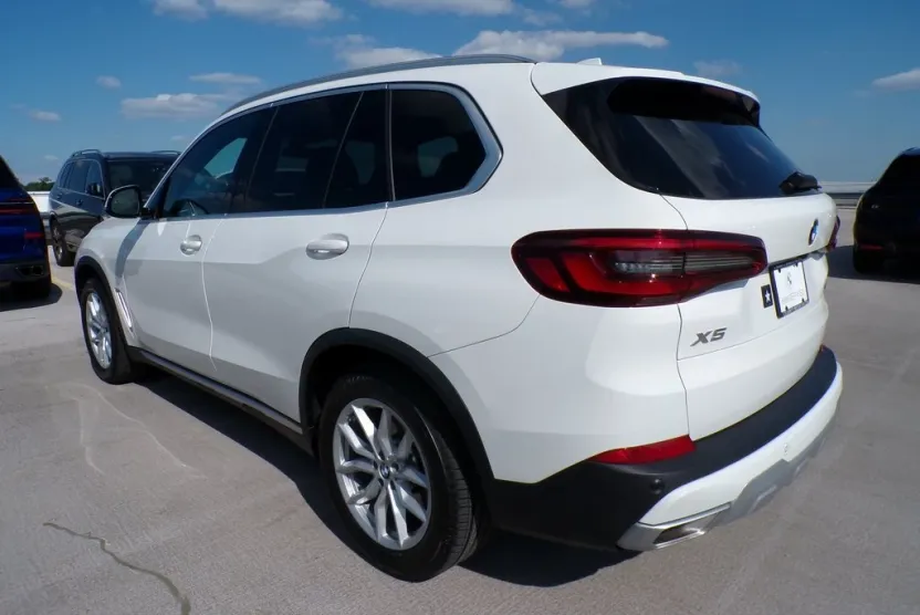 2023 Bmw X5 xDrive40i photo 1
