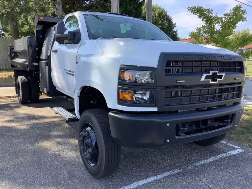 2024 Chevrolet Silverado 5500HD Work Truck photo 1