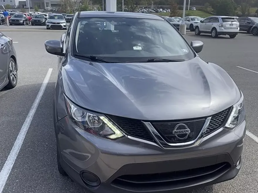 2019 Nissan Rogue Sport S photo 1