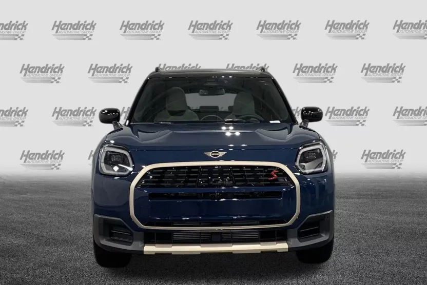 2025 Mini Countryman S ALL4 photo 1
