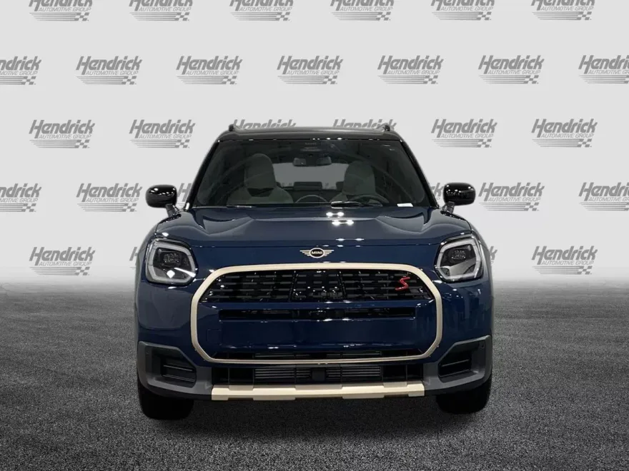 2025 Mini Countryman S ALL4 photo 1