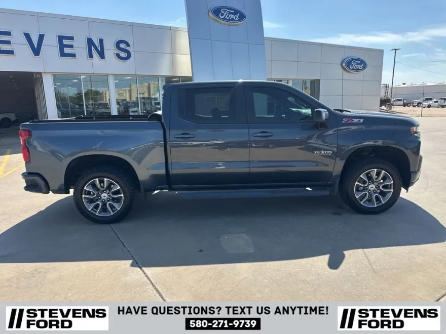 2021 Chevrolet Silverado 1500 RST photo 1